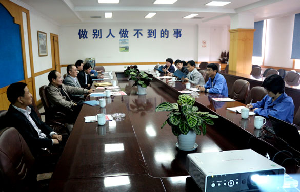 江蘇省優(yōu)質產品生產示范區(qū)考核組來上上集團考察