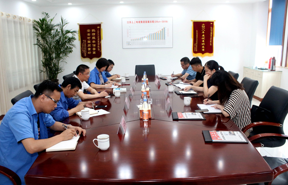 送政策、進企業(yè)、促發(fā)展——市人社局領(lǐng)導走訪上上